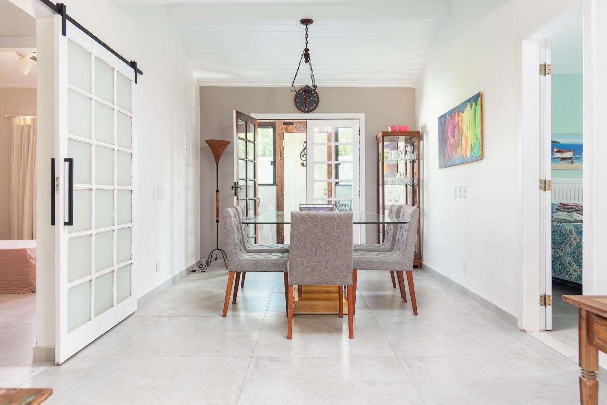 Casa Em Com Piscina 400m Da Praia, Perfeita Familia