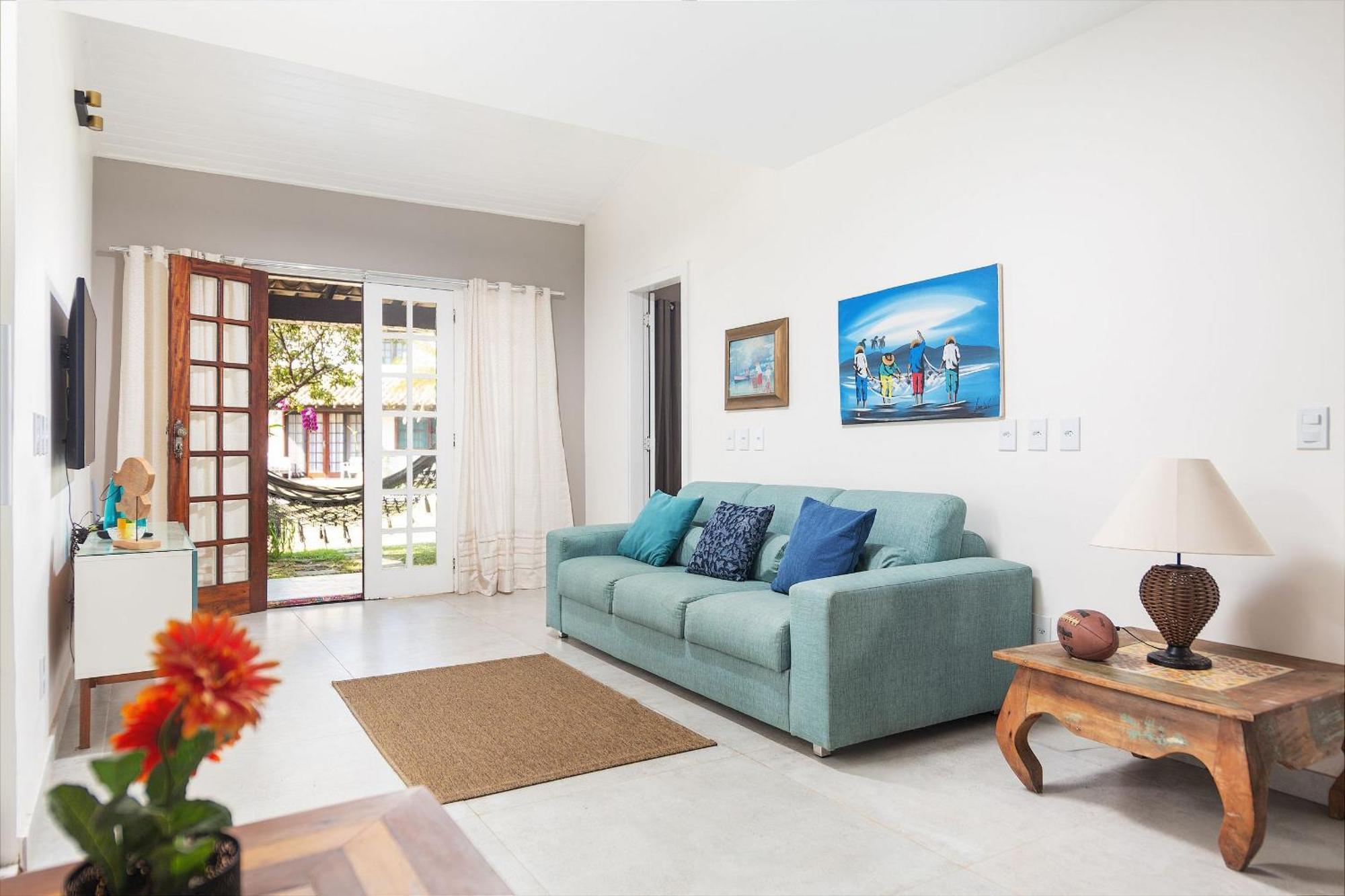 Casa Em Com Piscina 400m Da Praia, Perfeita Familia Casa de férias